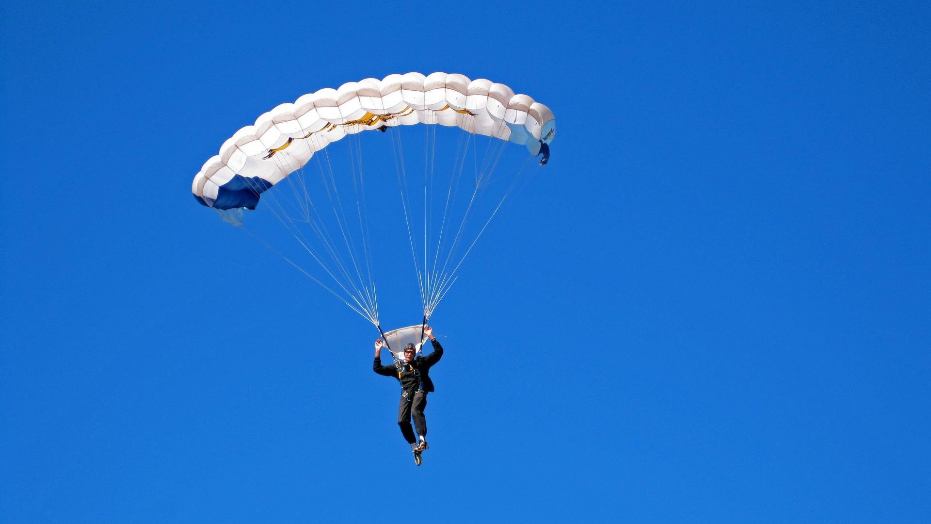 全国青少年沙滩排球比赛在海南热火朝天,全国中学生沙滩排球锦标赛